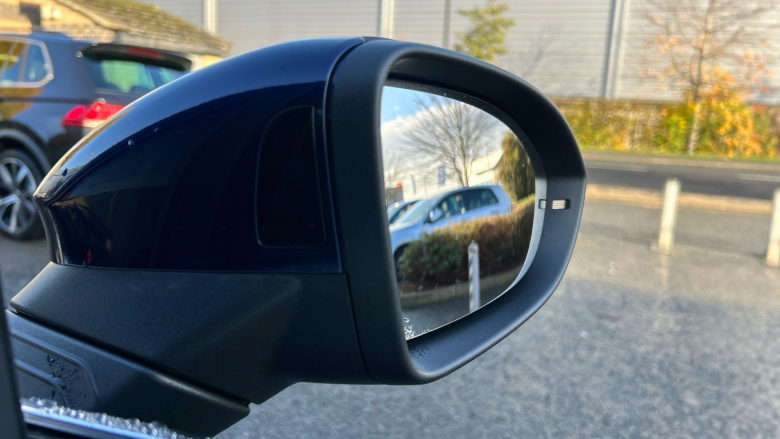 Volkswagen Golf 1.5 eTSI Style 5dr DSG Petrol Hatchback